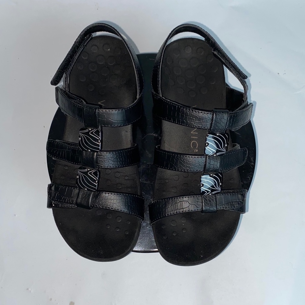 Vionic Amber adjustable sandals black orthopedic